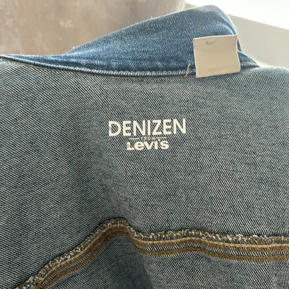 Levi’s Denizen Jean Jacket - Picture 6 of 6